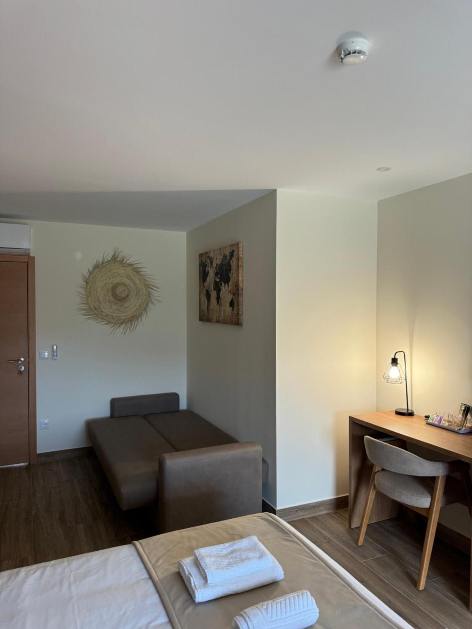 Estrela Do Geres - Casa Fernandes Bed & Breakfast Outeiro  Bagian luar foto