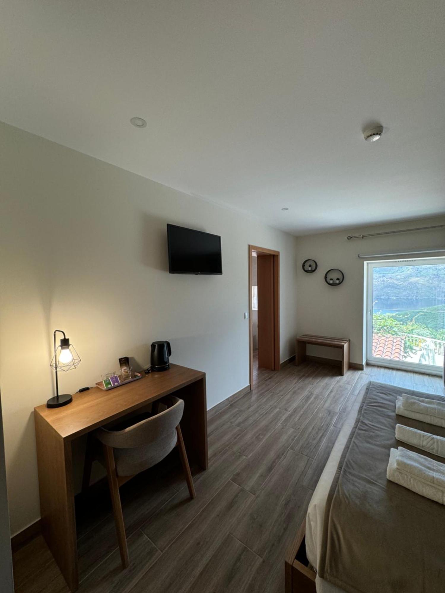 Estrela Do Geres - Casa Fernandes Bed & Breakfast Outeiro  Bagian luar foto