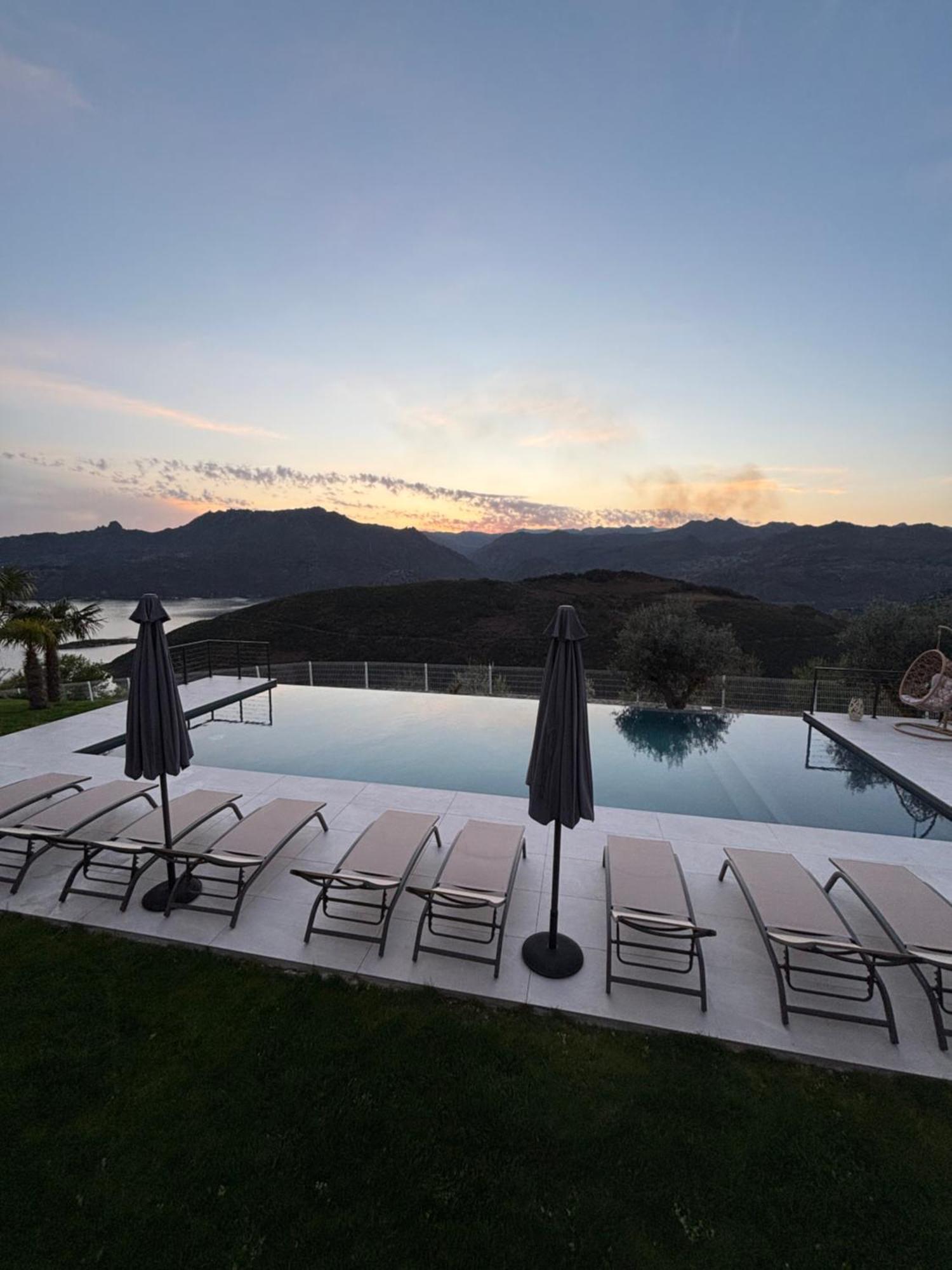 Estrela Do Geres - Casa Fernandes Bed & Breakfast Outeiro  Bagian luar foto